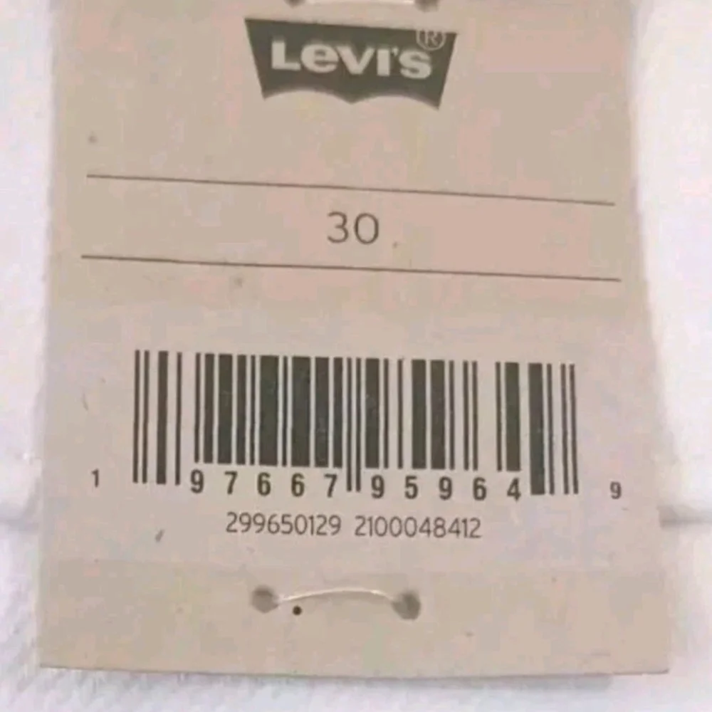 Levis levi mid